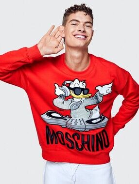 PRICE FIRM 🍓 Hm X Moschino Disney Crewneck